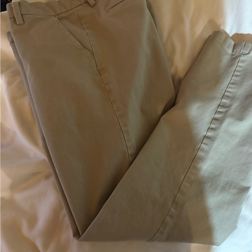 NFS-SOLD-VEGAS_POSH 
Dockers Men's Chinos in Light Tan